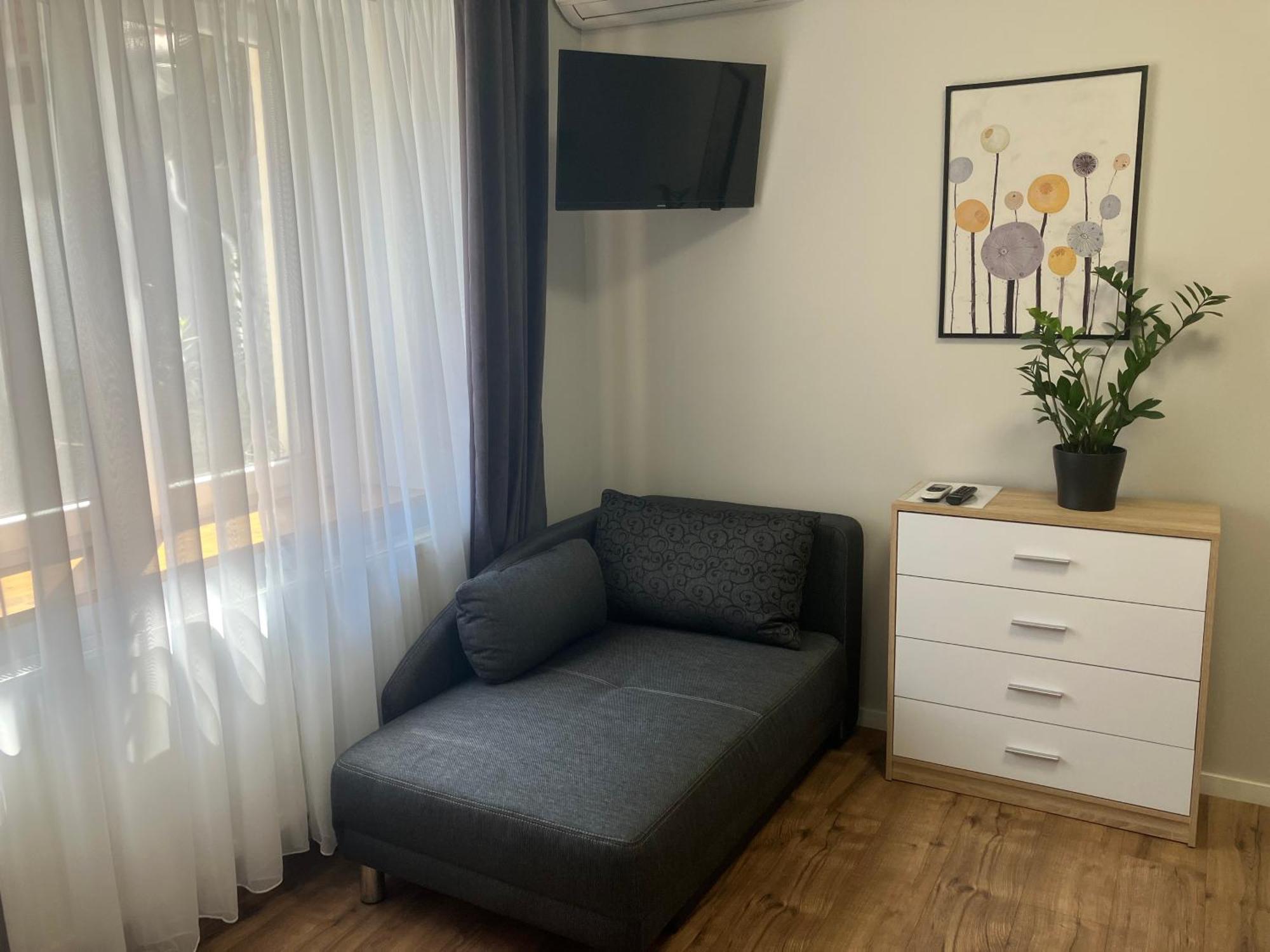 Illa Apartments Eger Bagian luar foto