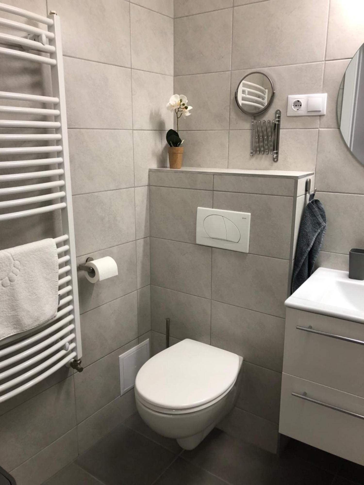 Illa Apartments Eger Bagian luar foto